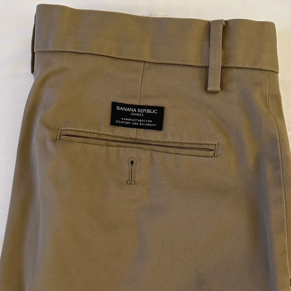 Banana Republic Size 30x30 Men's Khaki Chinos
